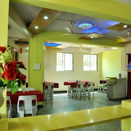 Sandesh Resort Wai Esterno foto