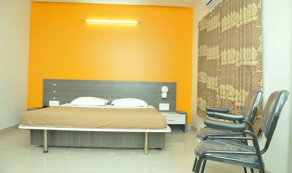Sandesh Resort Wai Esterno foto